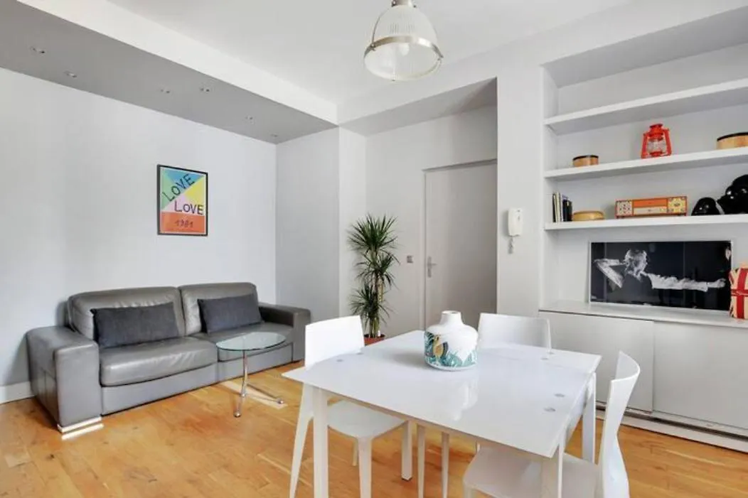 Apartmán Elegant 2 Pieces Moderne - Rue Du Colisee Paříž